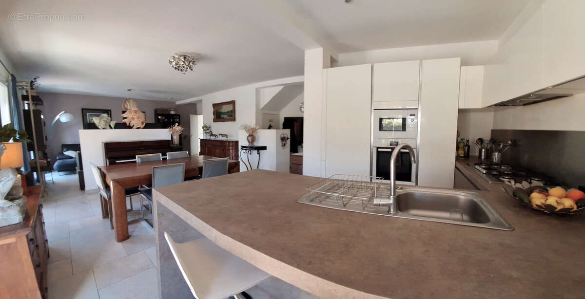 Maison à ENSUES-LA-REDONNE