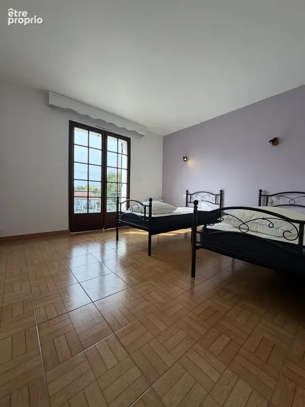 Maison avec sous-sol total pouvant permettre deux logements - photo 17