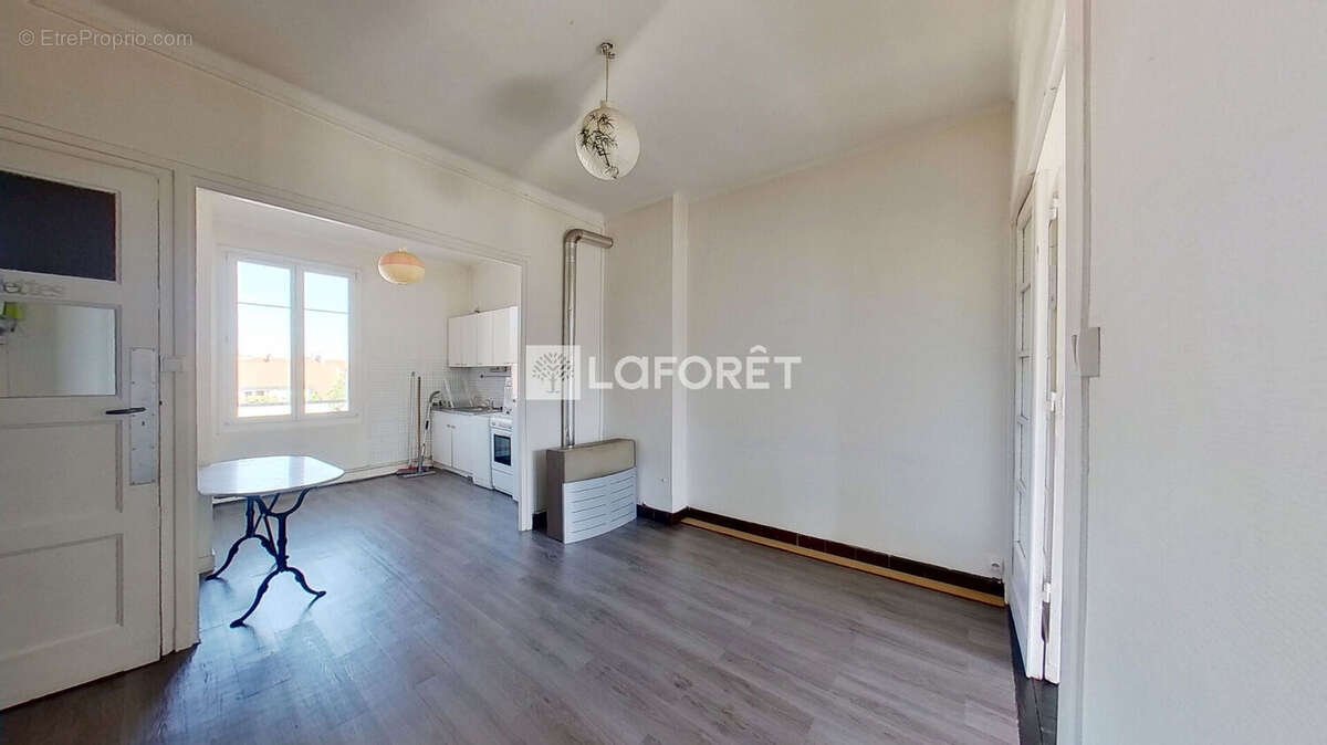 Appartement à LYON-8E