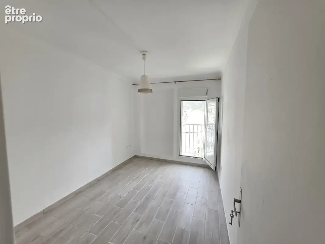 A vendre appartement T4 proche collège Saint Michel - photo 9