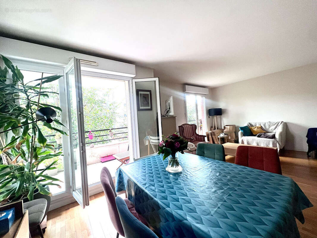 Appartement à SURESNES