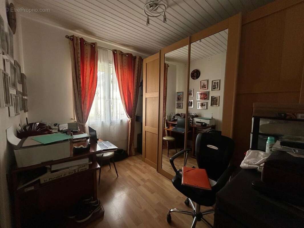 Maison familiale avec piscine et grand jardin arboré - photo 5
