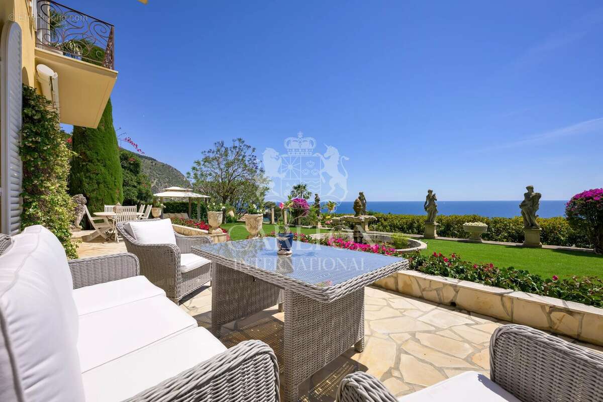 Maison à EZE