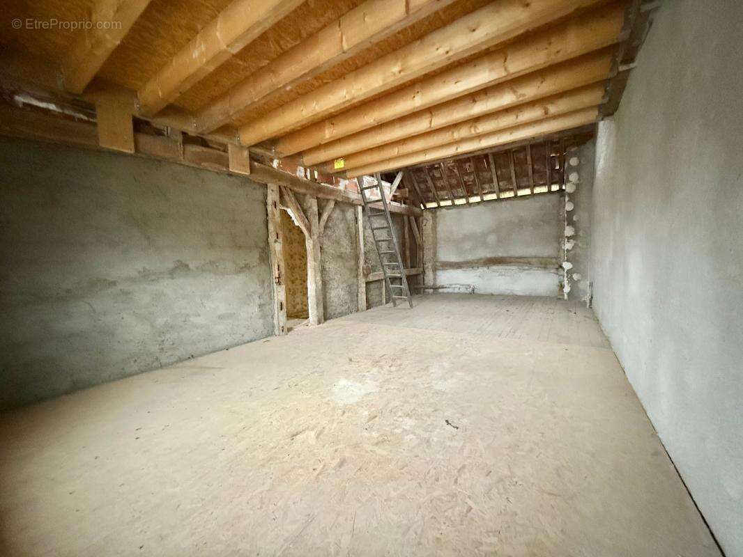 Maison à LAMARCHE-SUR-SAONE