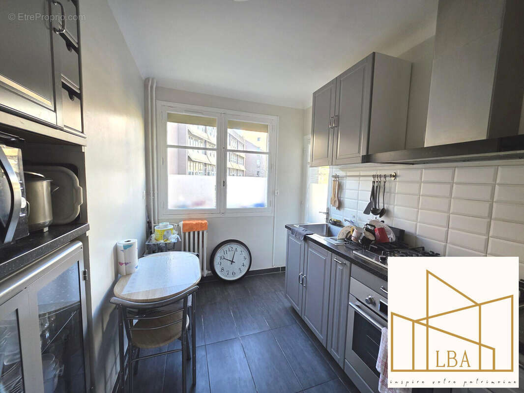 Appartement à MARSEILLE-6E