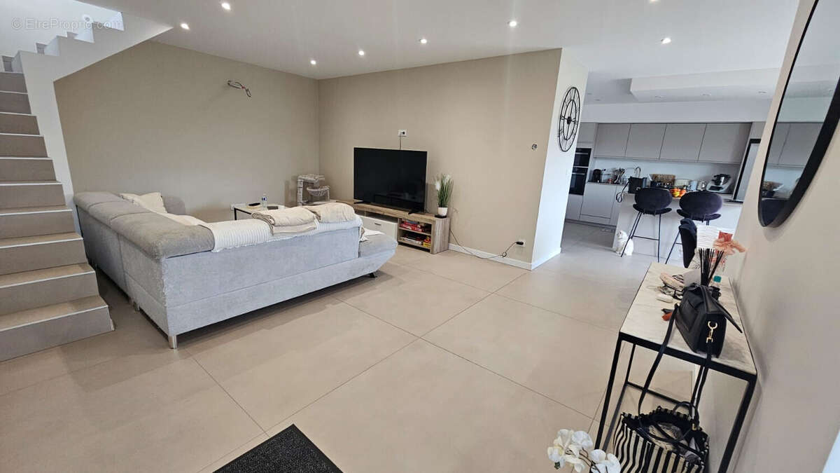 Maison à NUITS-SAINT-GEORGES