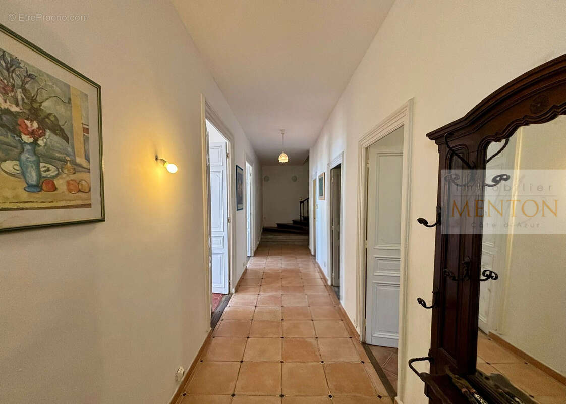 Appartement à MENTON