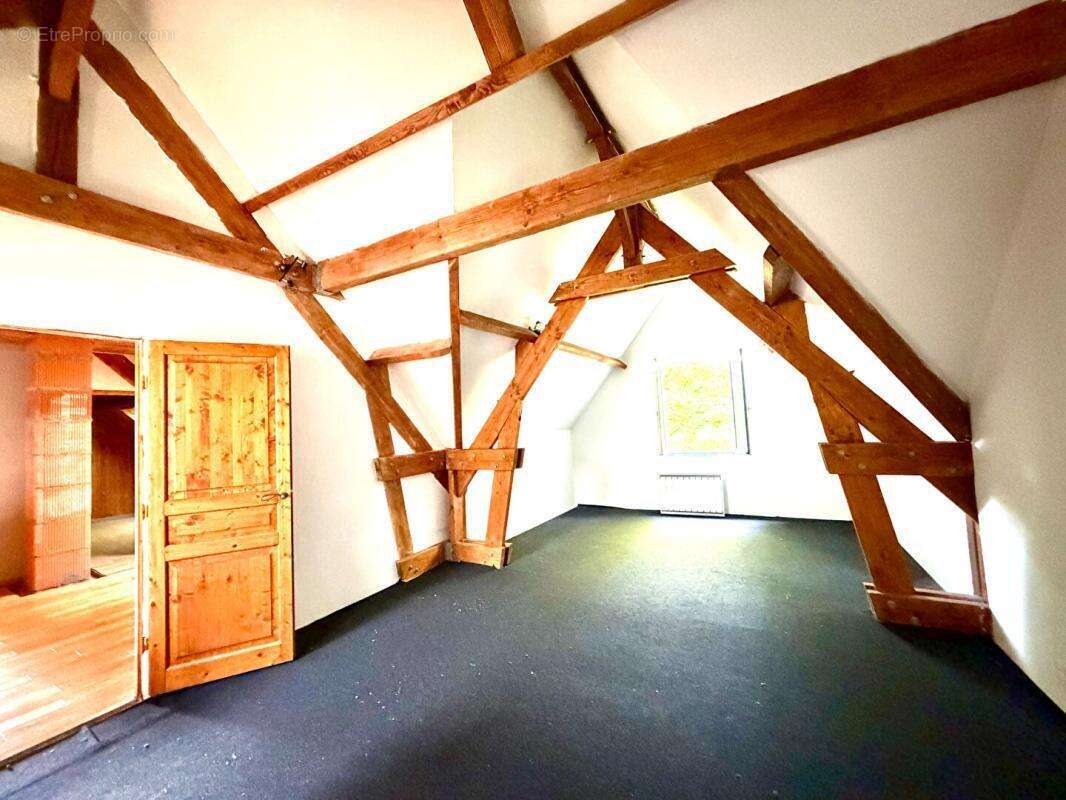 Maison à MONTGOBERT