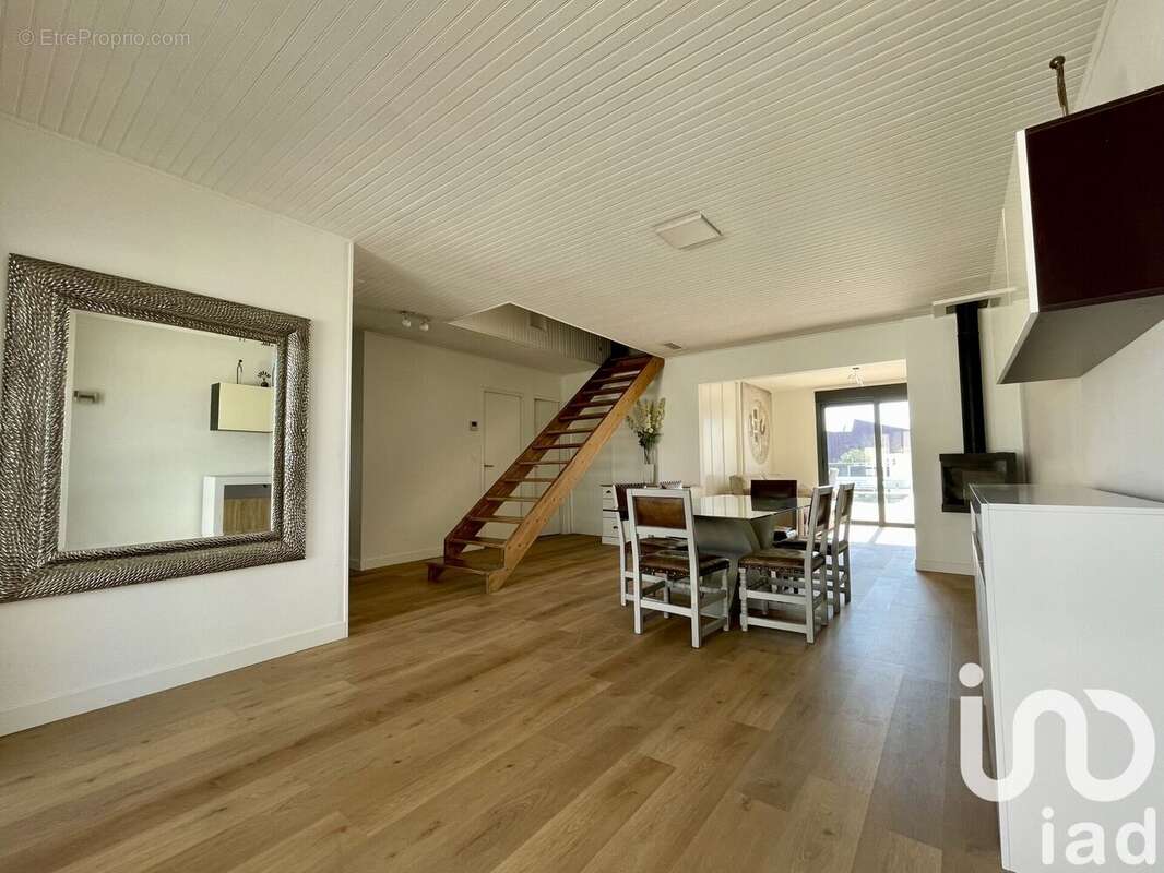 Photo 7 - Maison à LE CRES