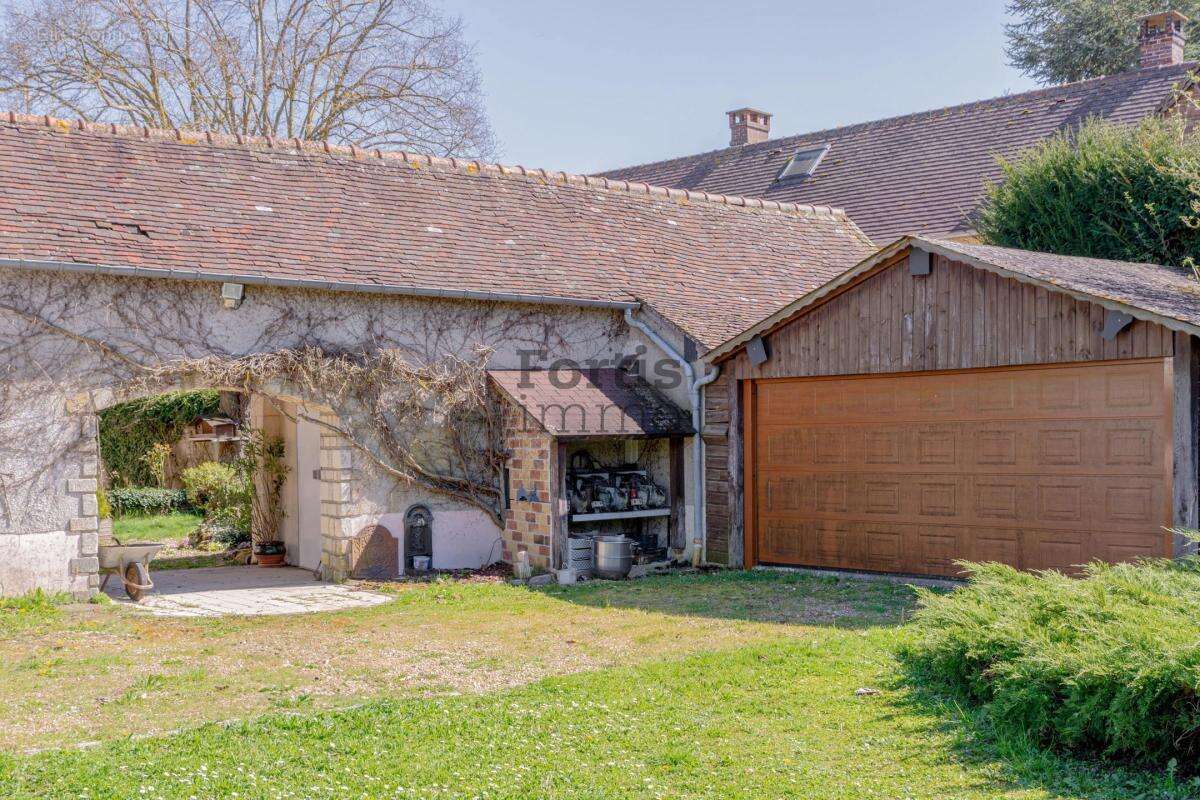 Maison à CHERISY