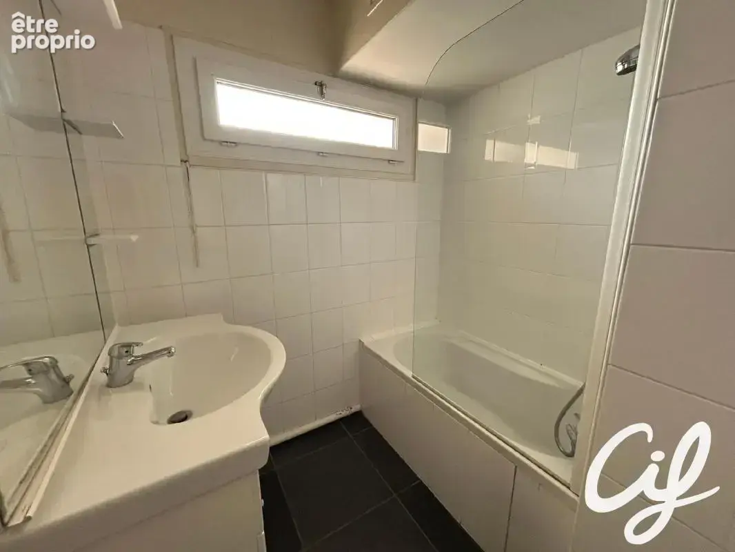 Appartement T3 NANTES Vannes - 63.58 m2  188 000 Euros - photo 9