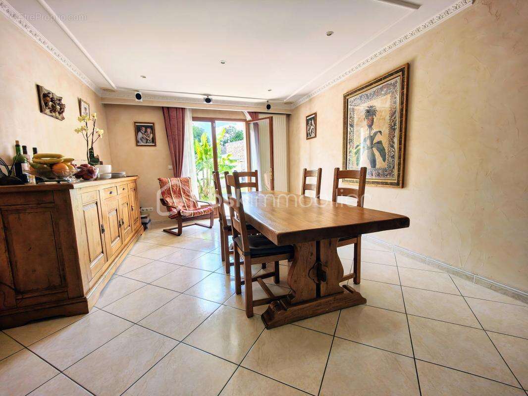 Belle maison 4 ch jardin clos, 2 terrasses au calme ! - photo 13