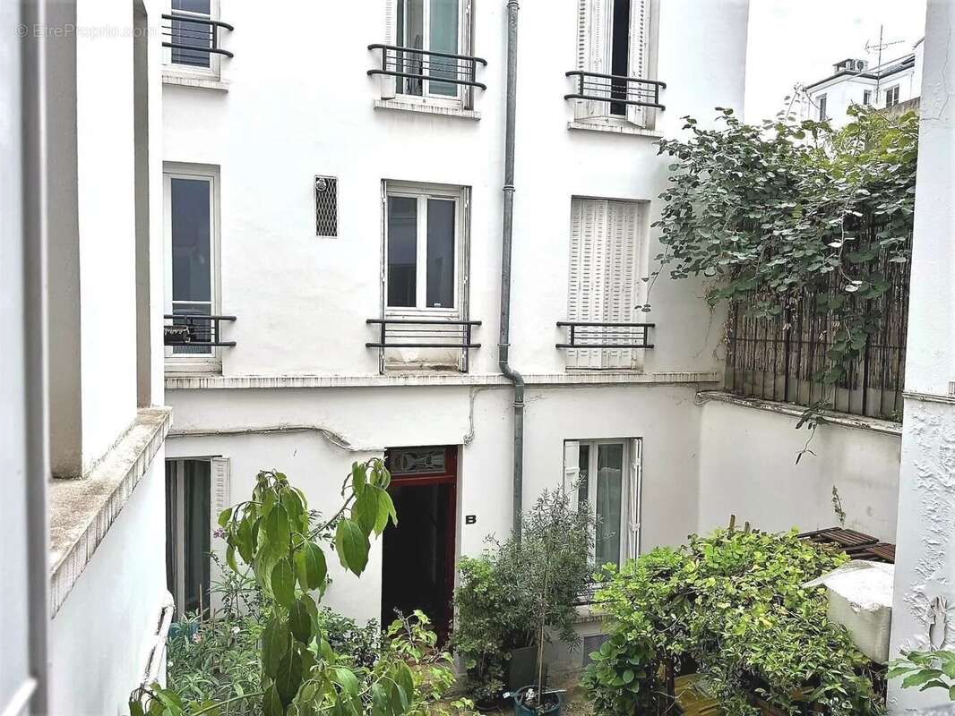 Appartement à PARIS-14E