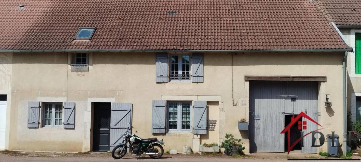 Maison à FOULAIN