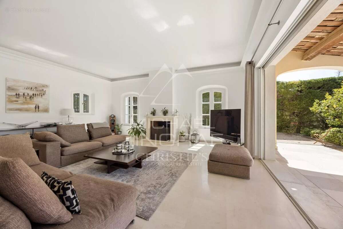 Maison à MOUGINS