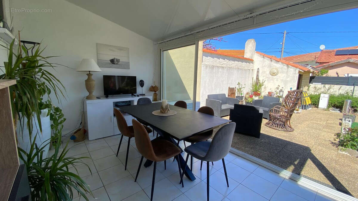 Maison à LEZIGNAN-CORBIERES