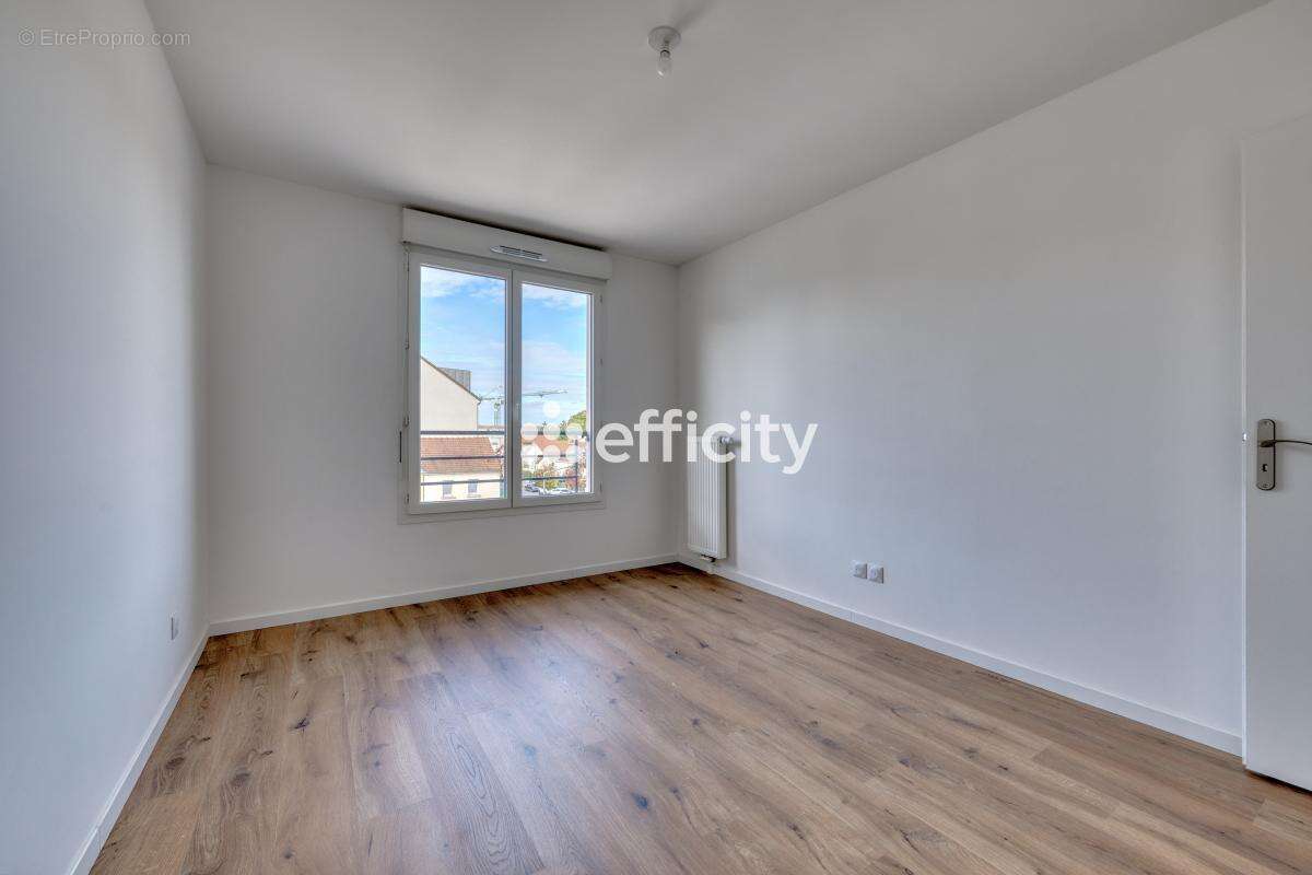 Appartement à BROU-SUR-CHANTEREINE