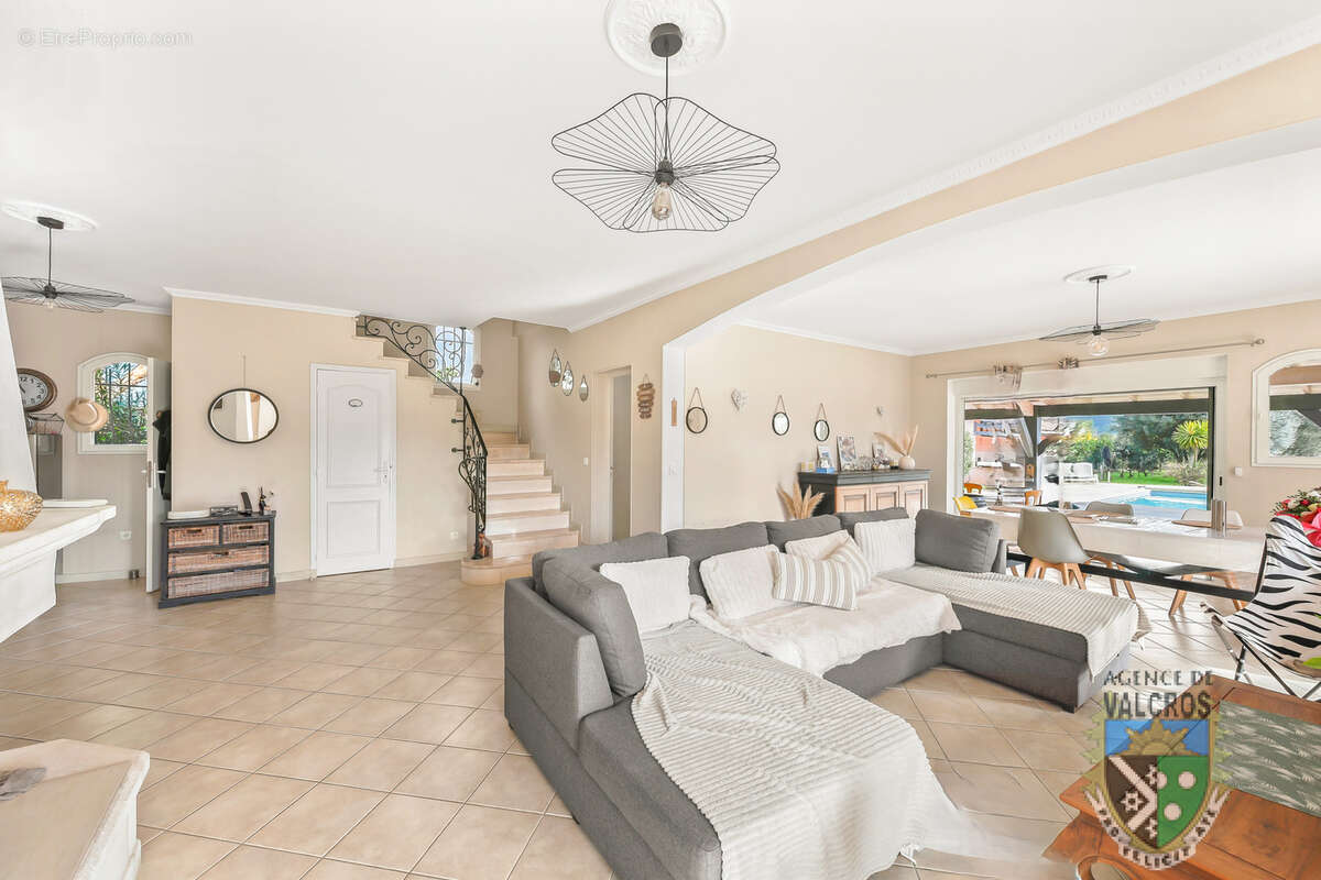 Maison à LA LONDE-LES-MAURES