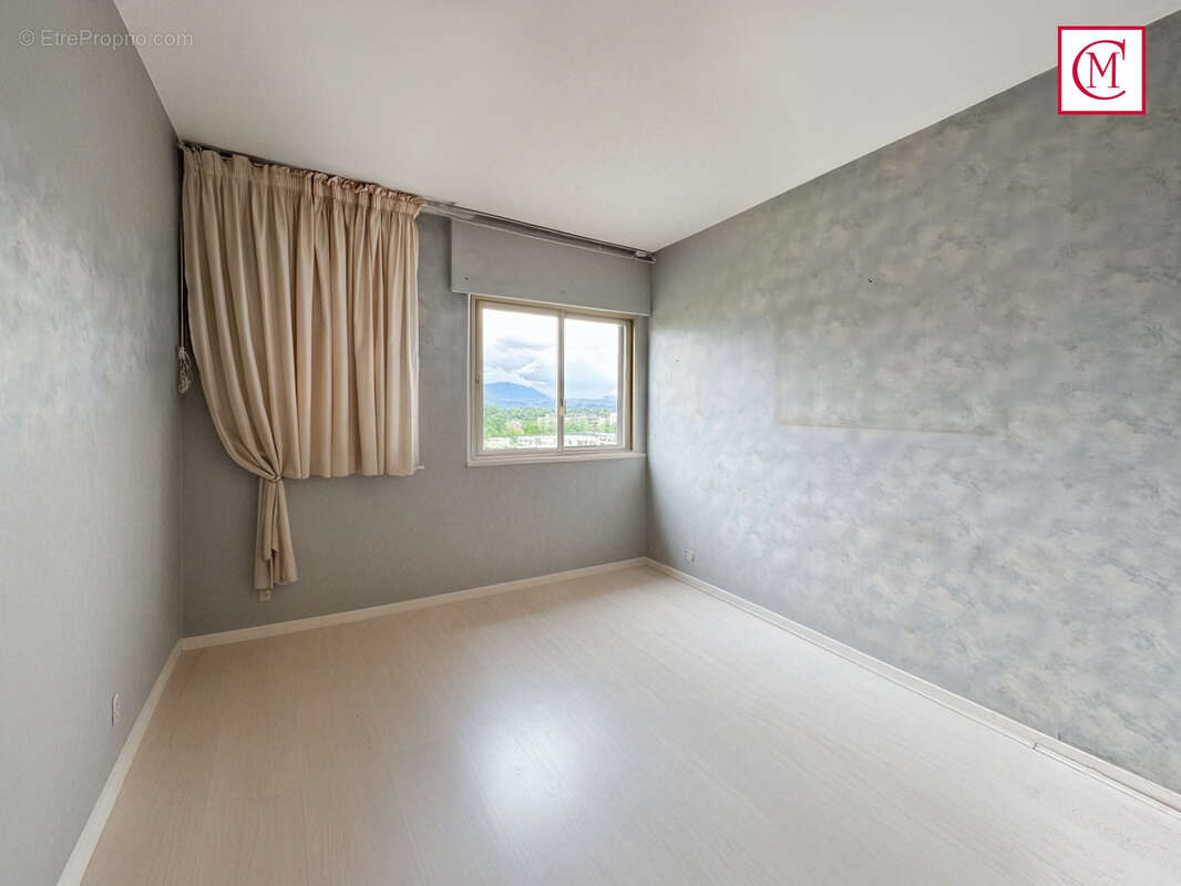 Appartement à MEYLAN