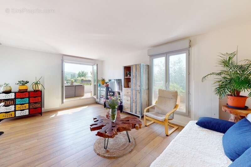 Appartement à MANTES-LA-JOLIE