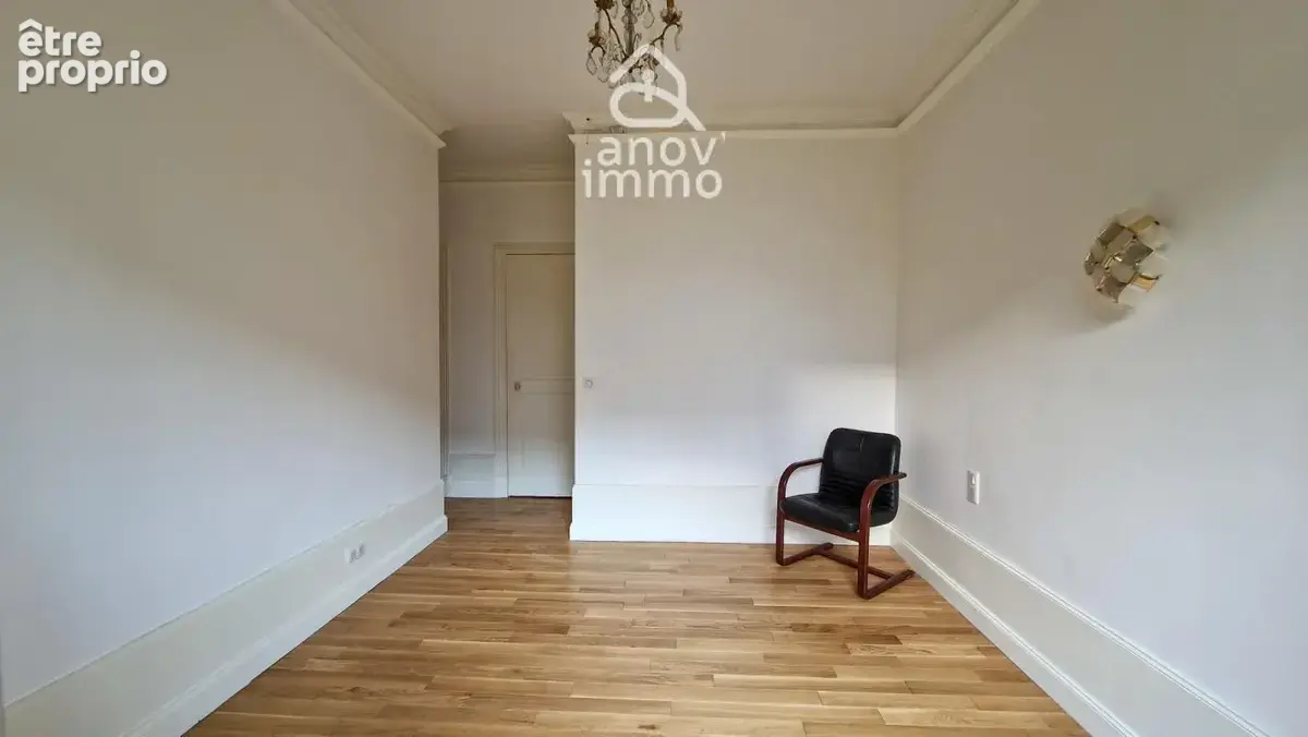 Charme Haussmannien pour ce 3 pièces de 83 m2 - photo 14