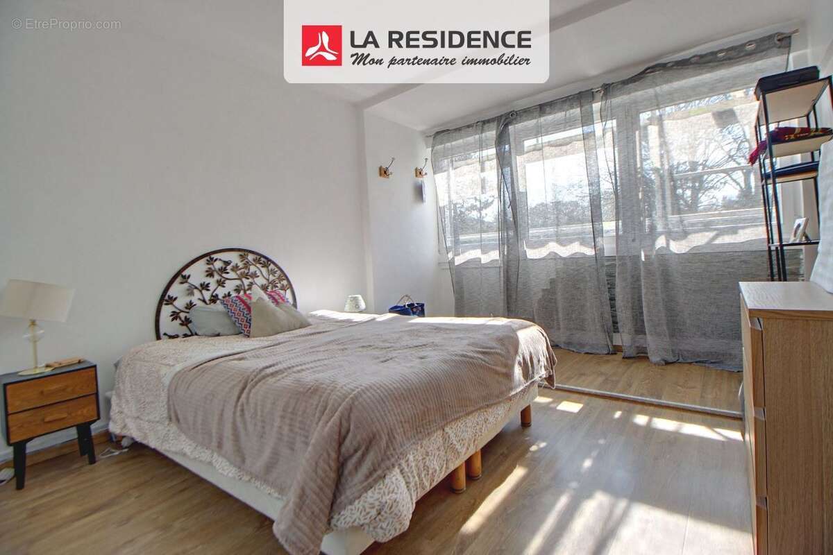Appartement à VERNEUIL-SUR-SEINE