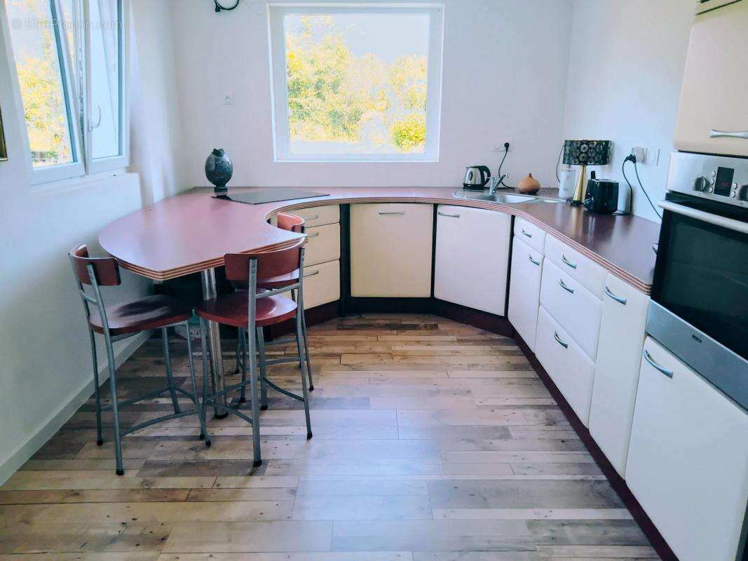 Coray deux pas- Maison T6 entierement renovée - photo 5