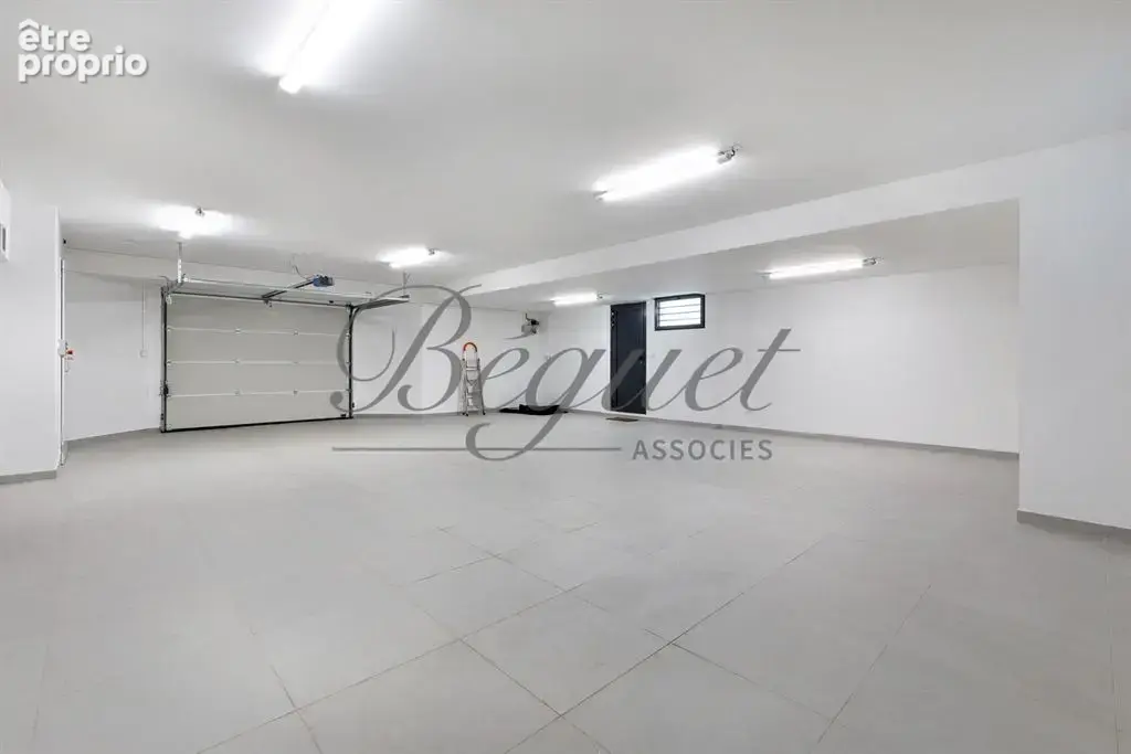 Vaucresson (92420) – Maison de 350 m², 5 chambres, terrain de 1 300 m² – près de Paris, Hauts-de-Seine, Île-de-France - photo 25