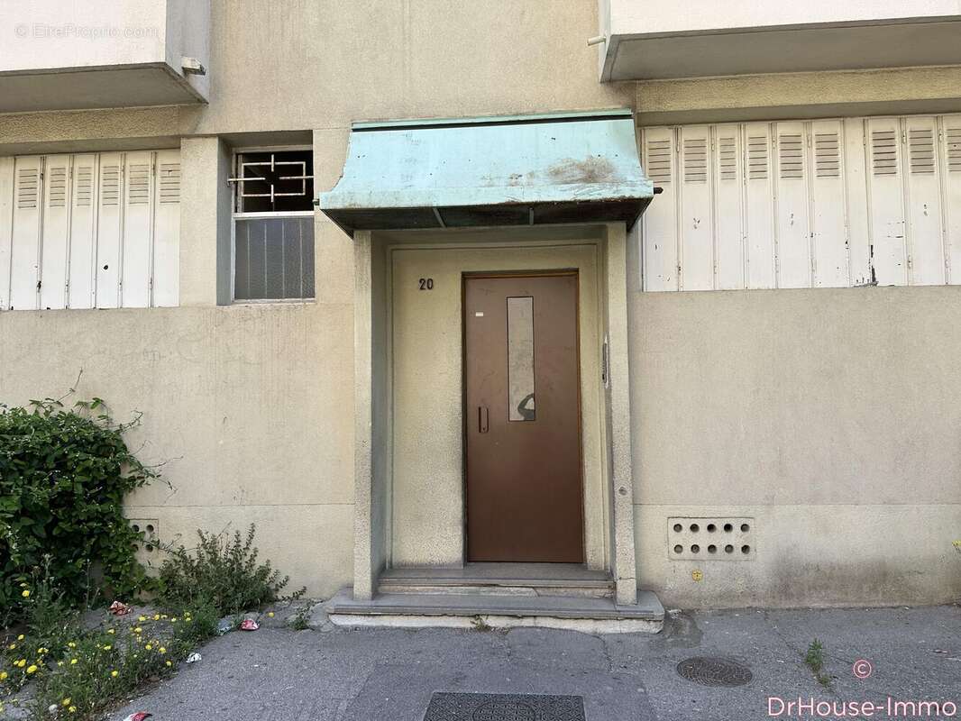 Appartement à MARSEILLE-3E