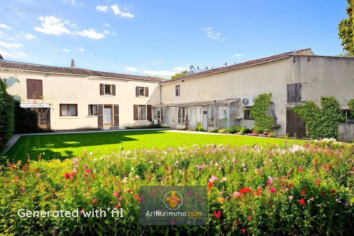 Maison à LA GREVE-SUR-MIGNON