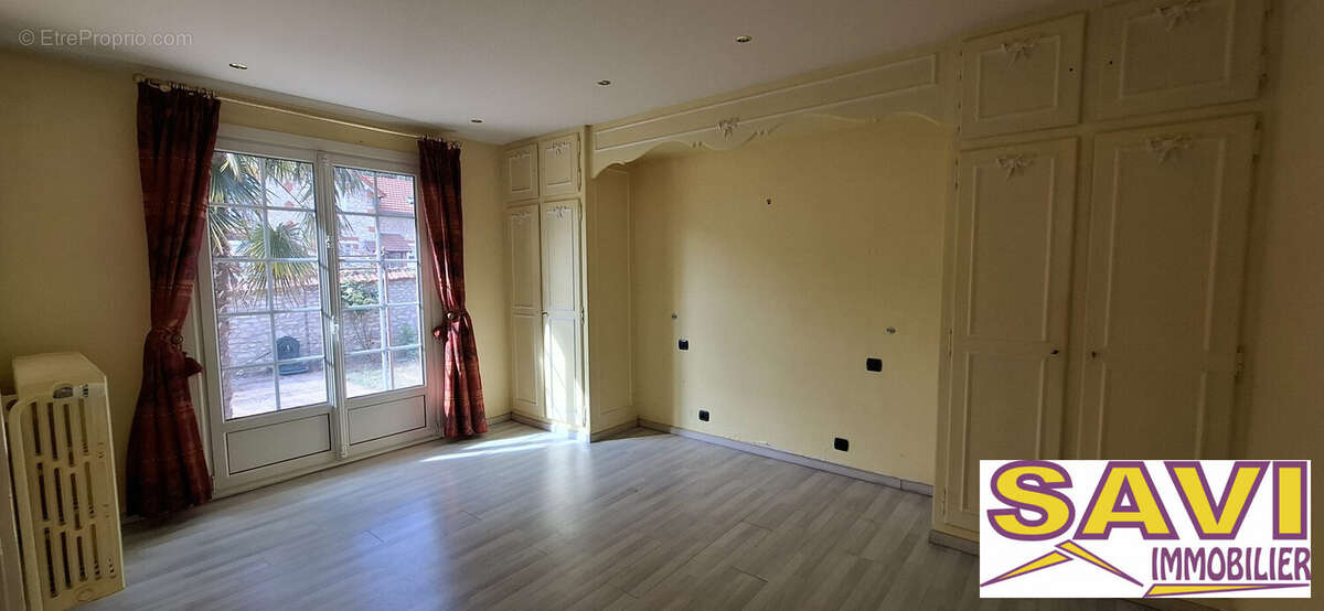 Maison 128 m² à Sermaises  - photo 9