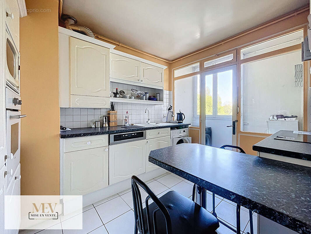 Appartement à LE PLESSIS-TREVISE