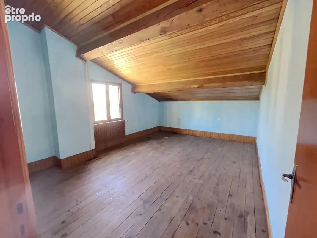 Maison avec fort potentiel à pied des commodités - photo 9