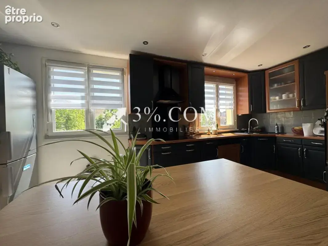 3%COM Charmant triplex avec 3 chambres  - 2 terrasses - gara - photo 6