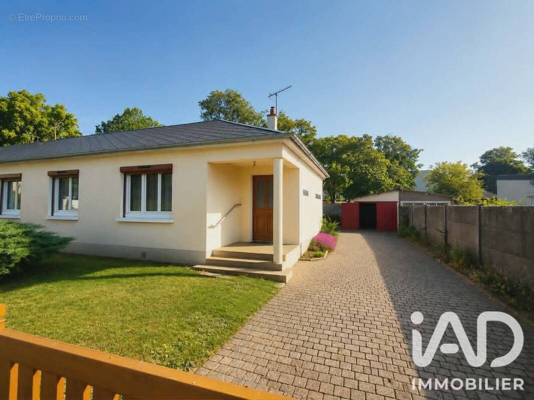 Photo 1 - Maison à NEUVILLE-AUX-BOIS