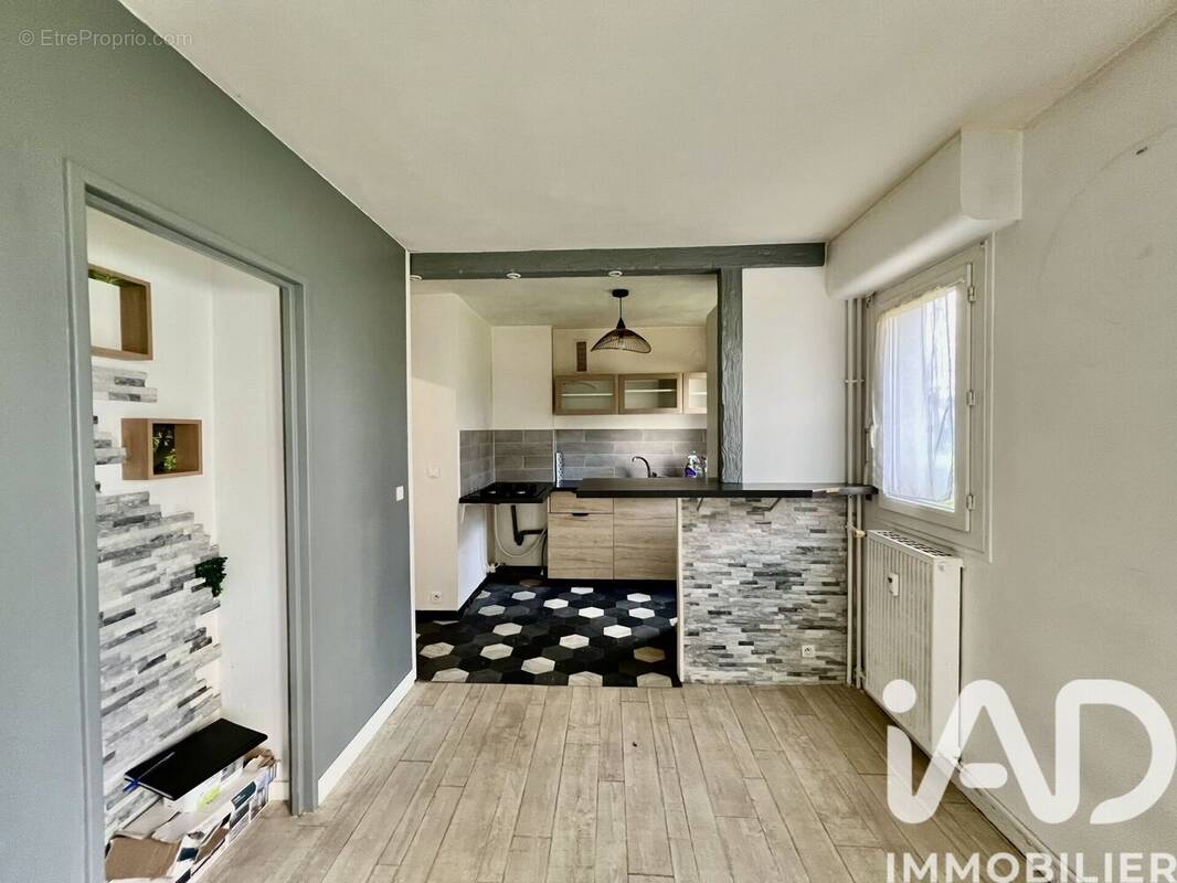 Photo 1 - Appartement à SAINT-OUEN-L'AUMONE