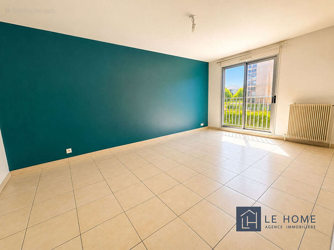 Appartement à TASSIN-LA-DEMI-LUNE