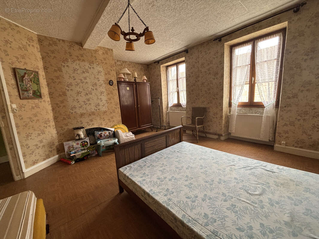 Maison à ETROCHEY
