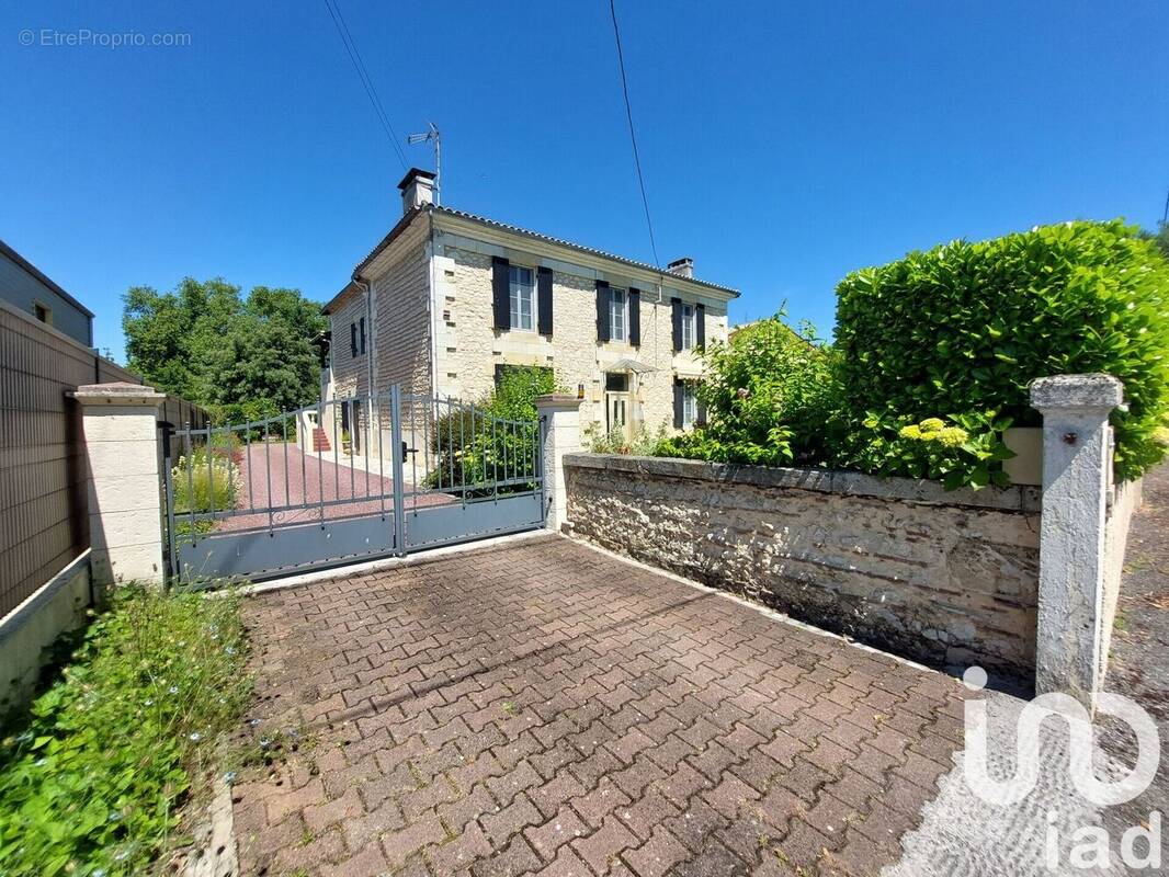 Photo 1 - Maison à PINEUILH