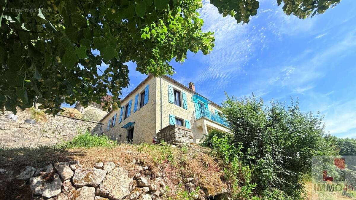 Maison 141 m² à Frayssinet  - photo 2