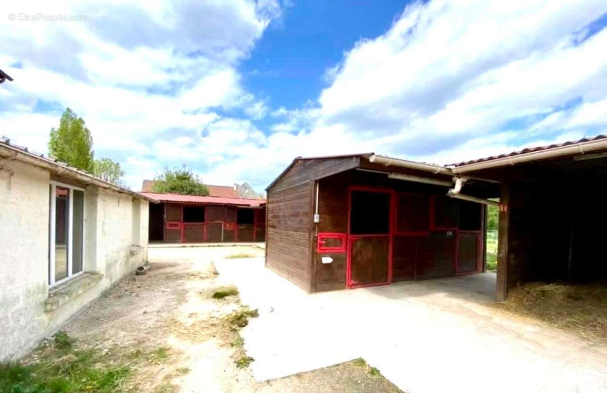 Maison à LA FERTE-GAUCHER