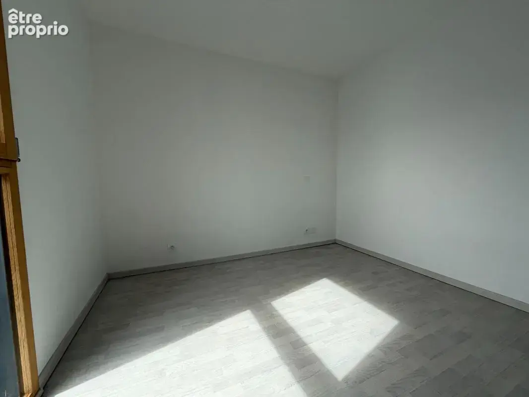 T3 lumineux de 60 m² avec terrasse et garage ? Plein centre de Saint-Jean-de-Monts - photo 8