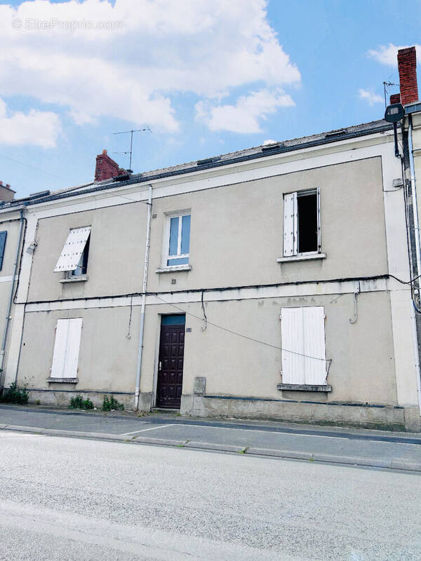 Appartement à LES PONTS-DE-CE