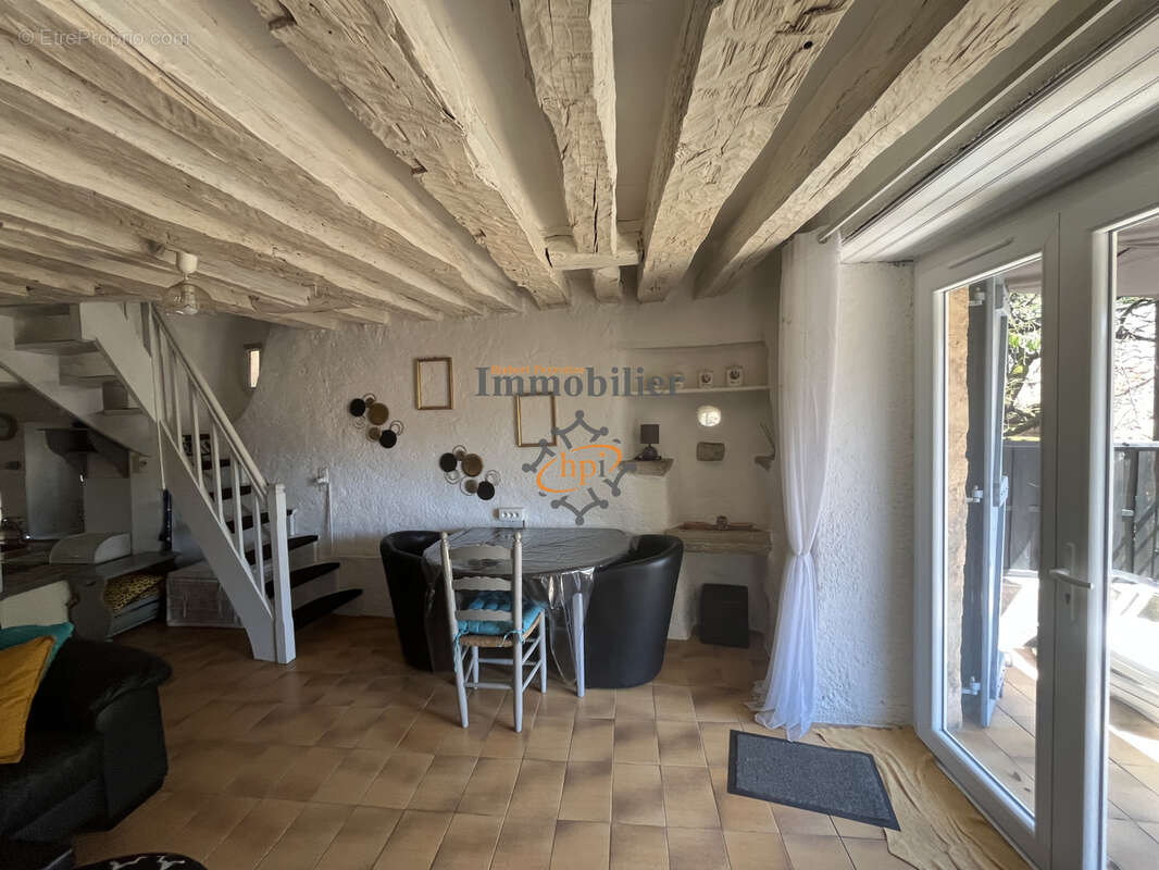Vente maison de village avec grande terrasse. - photo 3