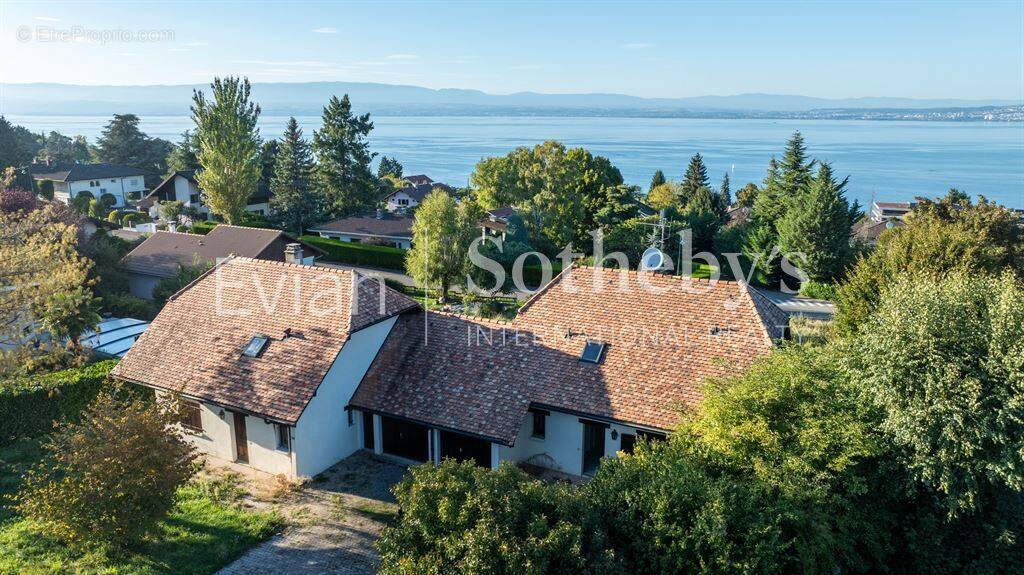 Maison à NEUVECELLE