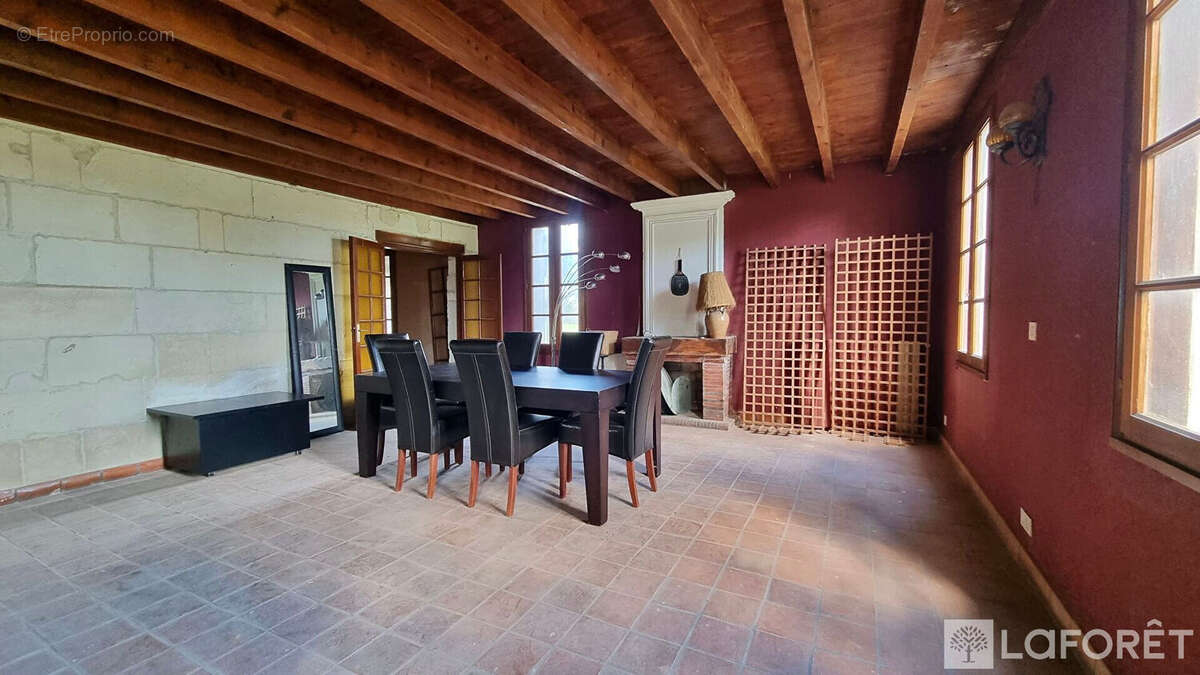 Maison à SAINTES