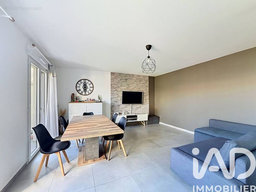 Photo 1 - Appartement à CHAMPS-SUR-MARNE