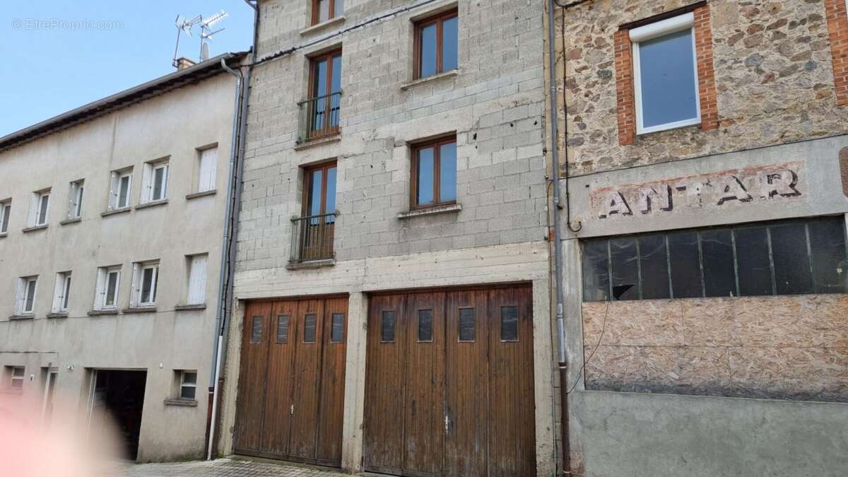 Appartement à DUNIERES