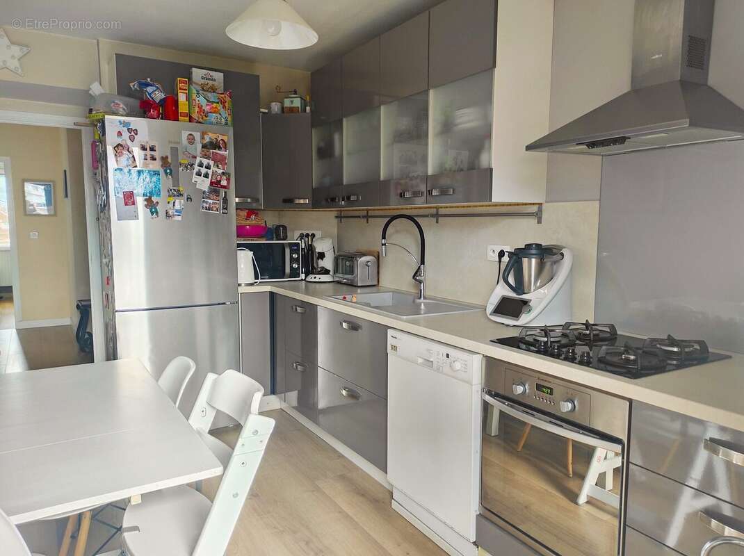 Appartement à LE PONT-DE-CLAIX
