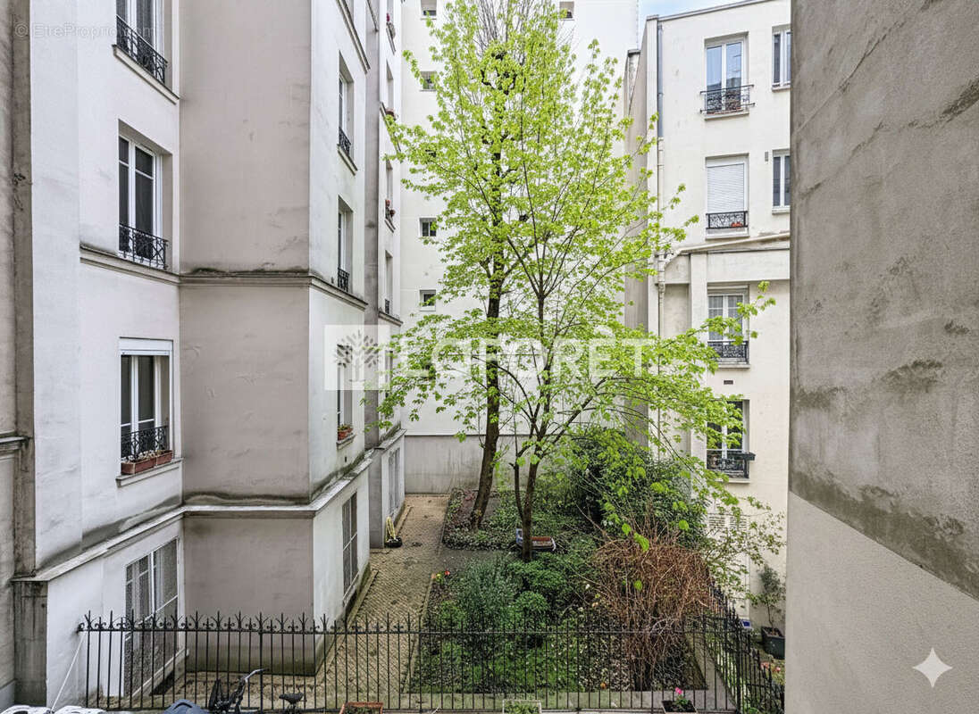 Commerce à PARIS-18E